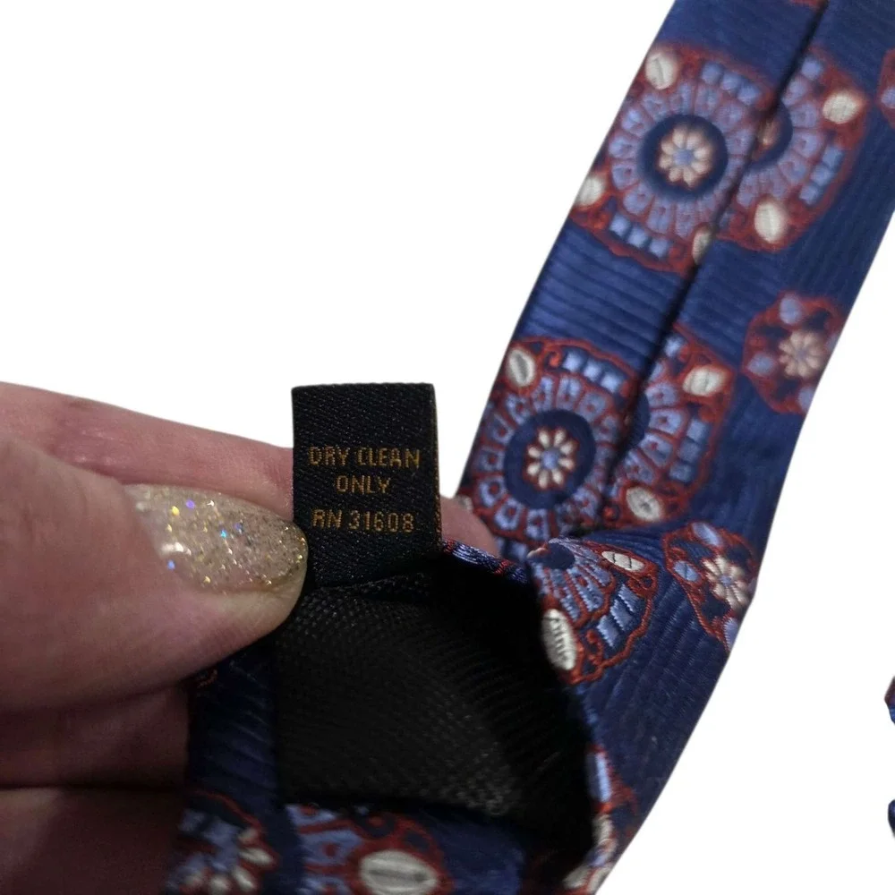 JOS. A. BANK RESERVE Men's Necktie Blue‎ Floral Silk 58 Inch Length Luxury
